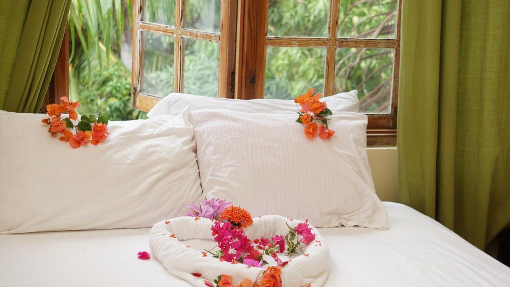 Pure Oasis Resort Негрил Екстериор снимка